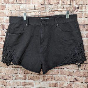 Forever 21 Shorts Black Size 31